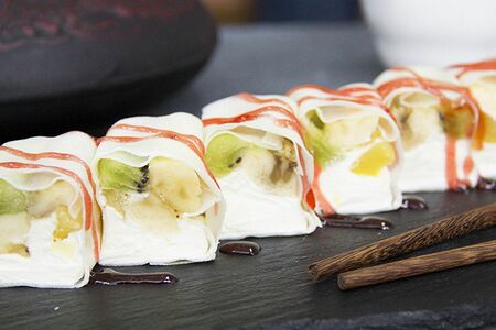 Ролл сладкий киви-яблоко