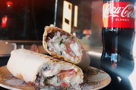 Шаурма со свининой большая