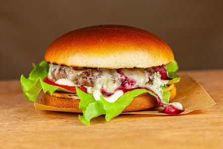 Сырный швед и фри