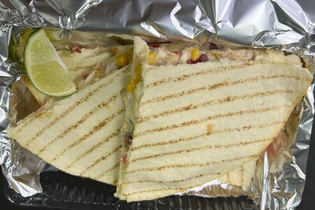 Кесадилья с курицей