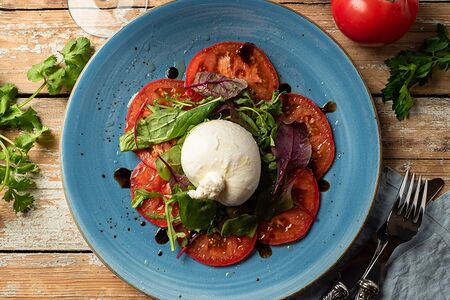 Буррата карпаччо из томатов