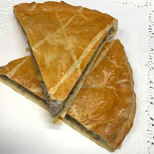 Пирог осетинский с картофелем и мясом