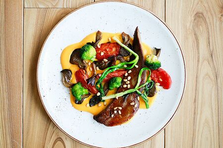 Стейк из языка молодого телёнка