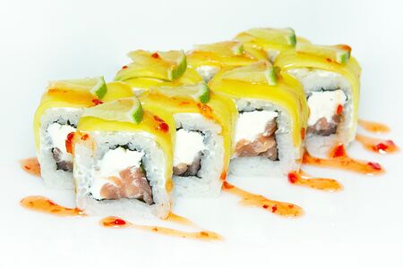 Ролл Сяке Манго