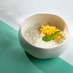 Каша рисовая с кокосовым молоком и персиком