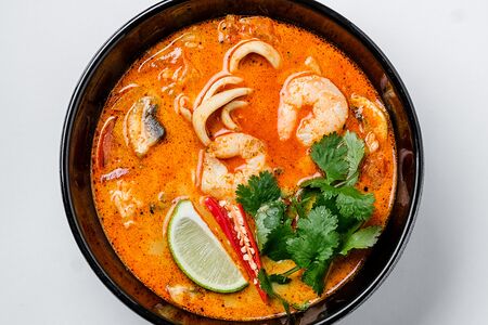 Суп Том ям с морепродуктами