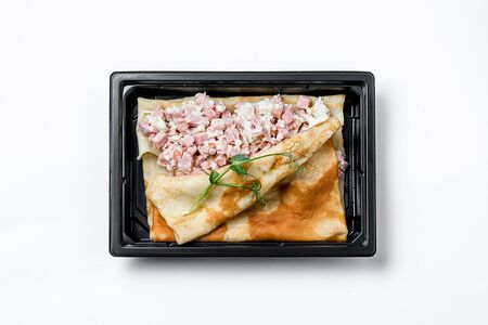 Блинчик с ветчиной и креветками