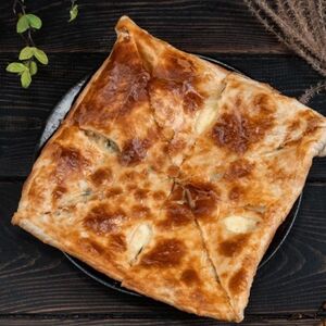 Пеновани Пури с сыром и кинзой