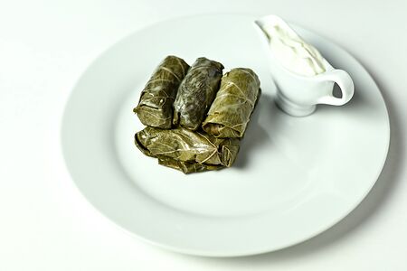 Долма в винoградных листьях