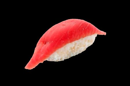 Суши с тунцом