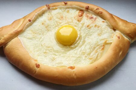 Хачапури по-аджарски