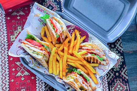 Сэндвич клаб с курицей