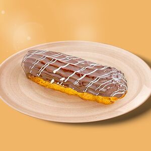 Эклер шоколадный