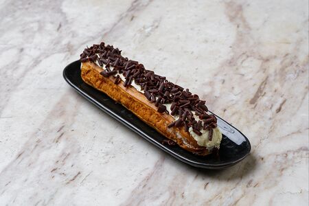 Эклер Ванильный