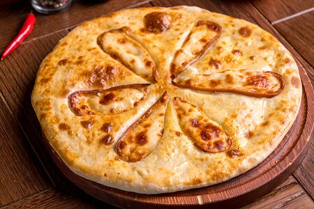 Хачапури с копченым сулугуни