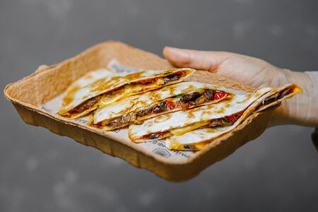 Кесадилья с мраморной говядиной