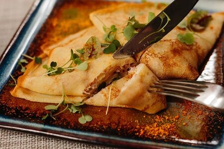 Блины с ветчиной и сыром