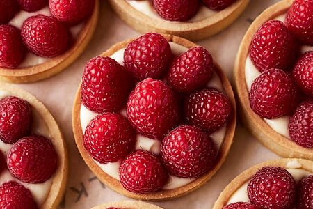 Тарт с малиной