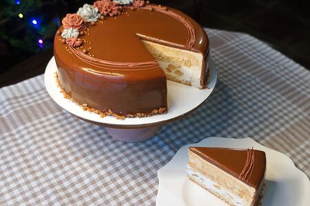 Груша в карамели