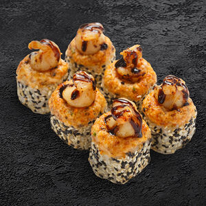 Ролл запеченный с креветкой и угрем в кунжуте