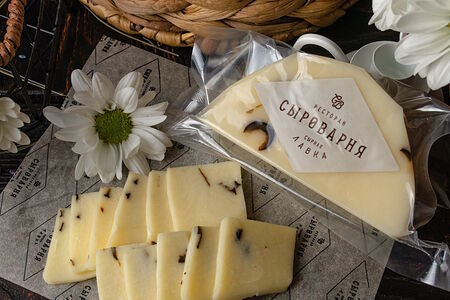 Качокавалло с маслинами