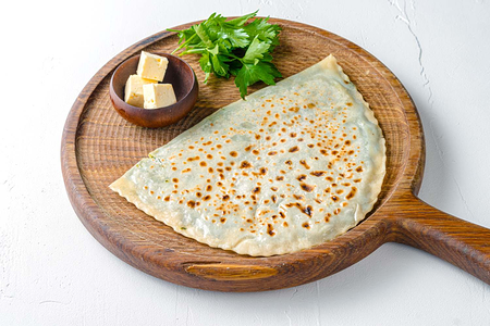 Чуду с сыром и зеленью