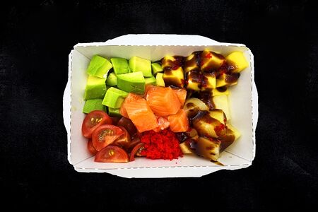 Поке с лососем