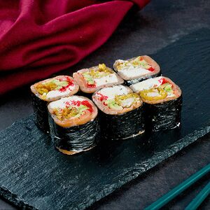 Кето-ролл с лососем и креветкой