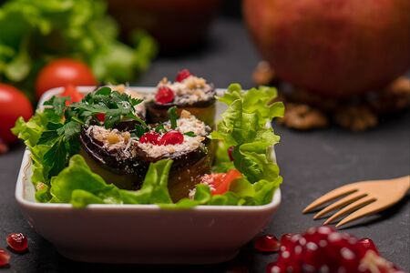 Рулетики из баклажанов с сыром фета