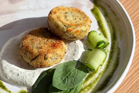 Сырники с сыром и зеленью