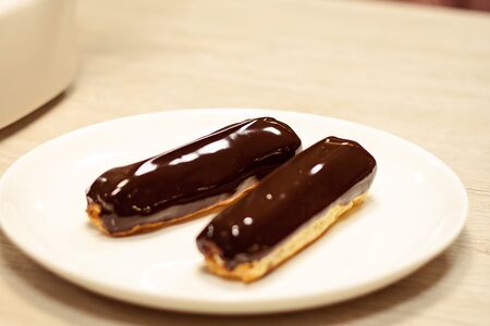 Эклер классический