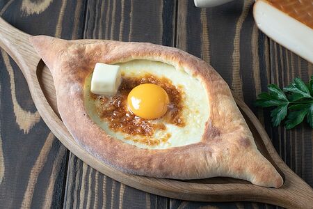 Хачапури по-аджарски