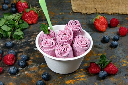 Кокосовое мороженое Ягодный микс без сахара и лактозы