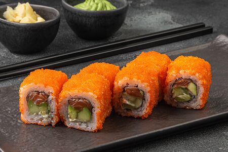 Калифорния с лососем