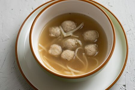 Куриный суп с фрикадельками