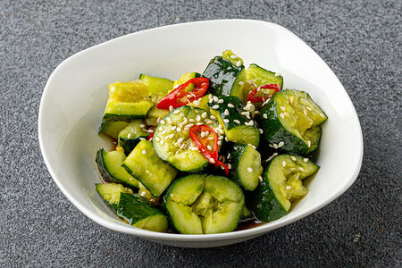 Салат Битые огурцы по-китайски