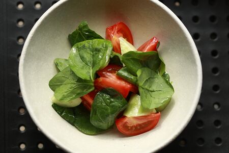 Томаты и огурцы с нашего рынка