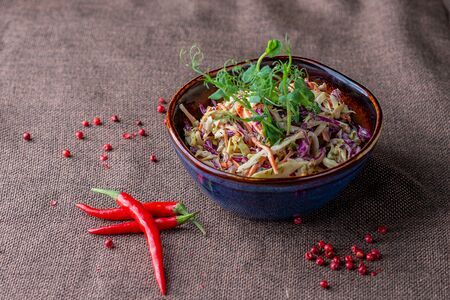 Салат Коул слоу