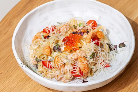 Тальятелле с лососем