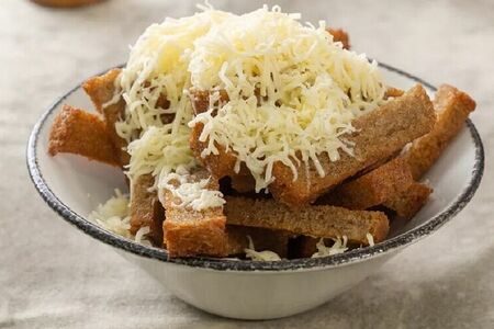 Гренки с сыром и чесноком