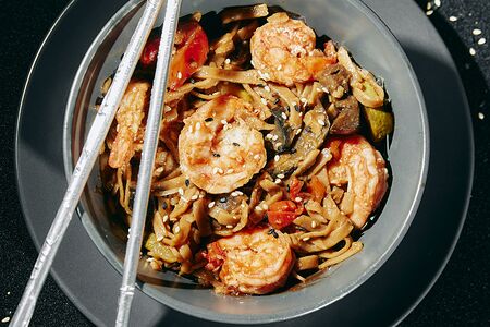 Вок с креветками Пад-тай