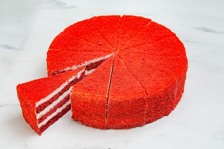 Торт Красный Велюровый