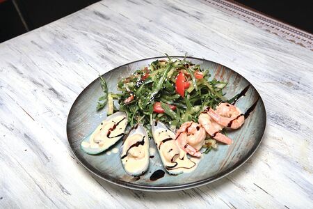 Салат из рукколы