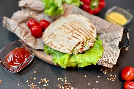 Пита овощная с сыром