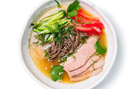 Холодный суп с говядиной