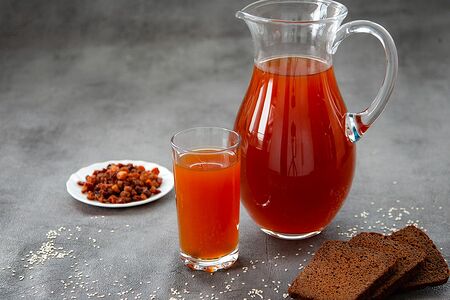 Квас с изюмом