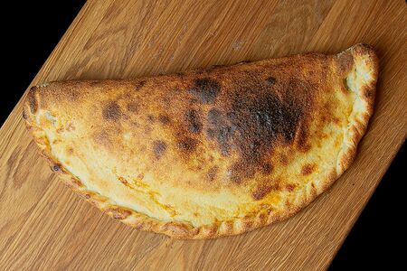 Кальцоне Карбонара