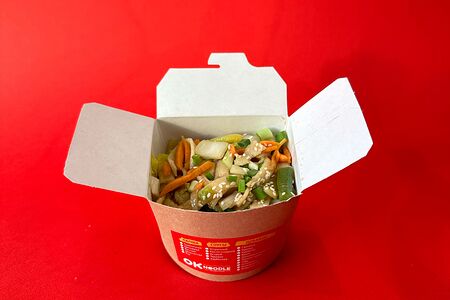 Лапша яичная с овощами