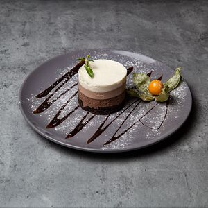 Три шоколада