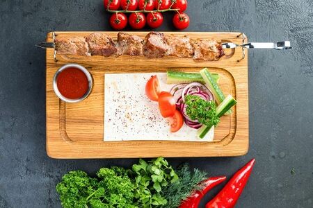 Шашлык из cвинoй шейки